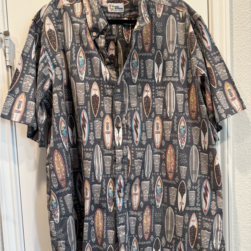 Reyn Spooner Gray Casual Button Down Shirt with Distinctive Pattern